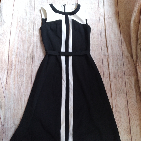 Calvin Klein black & ivory belted dress size 2 - Picture 2 of 6